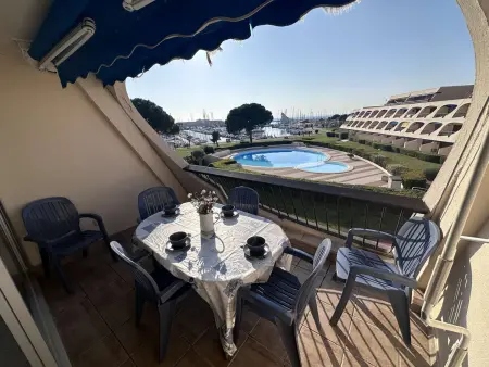 T2 avec piscine et vue port, à 100 m de la plage à Port Camargue : photo 6