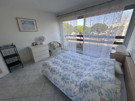 T2 avec piscine et vue port, à 100 m de la plage à Port Camargue : photo 20