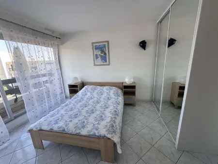 T2 avec piscine et vue port, à 100 m de la plage à Port Camargue : photo 22
