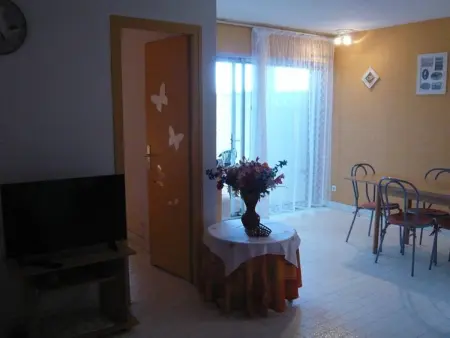 T2 avec jardinet et parking privé à 100 m de la plage, Port Camargue : photo 11