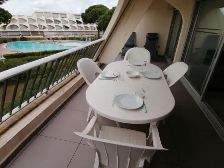 Appartement T3 vue port avec piscine et parking à Port Camargue : photo 2