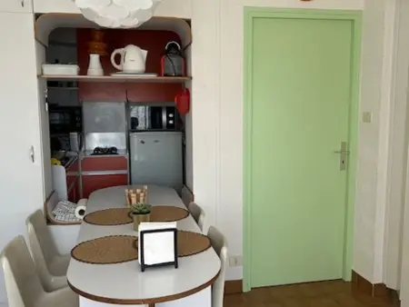 Appartement 2 pièces à 50 m de la plage, Port Camargue : photo 6