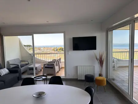 Appartement 3 pièces, terrasse vue mer, plage à pied, Port Camargue : photo 12