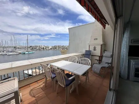 Appartement 2 pièces vue port, terrasse et parking à Port Camargue : photo 3