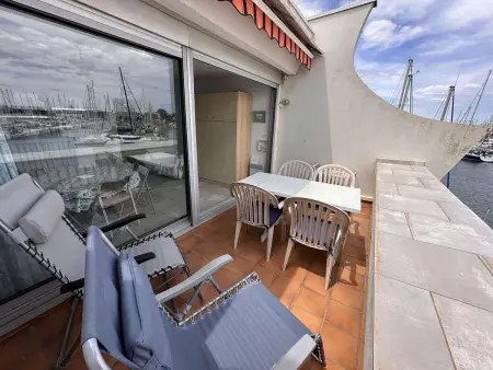 Appartement 2 pièces vue port, terrasse et parking à Port Camargue : photo 7