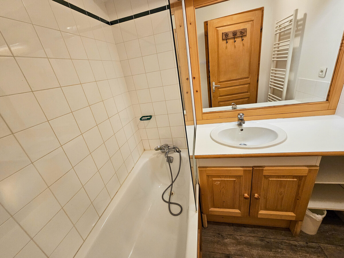 Appartement 5 pers. Les Menuires, balcon sud, casiers skis - Photo 6