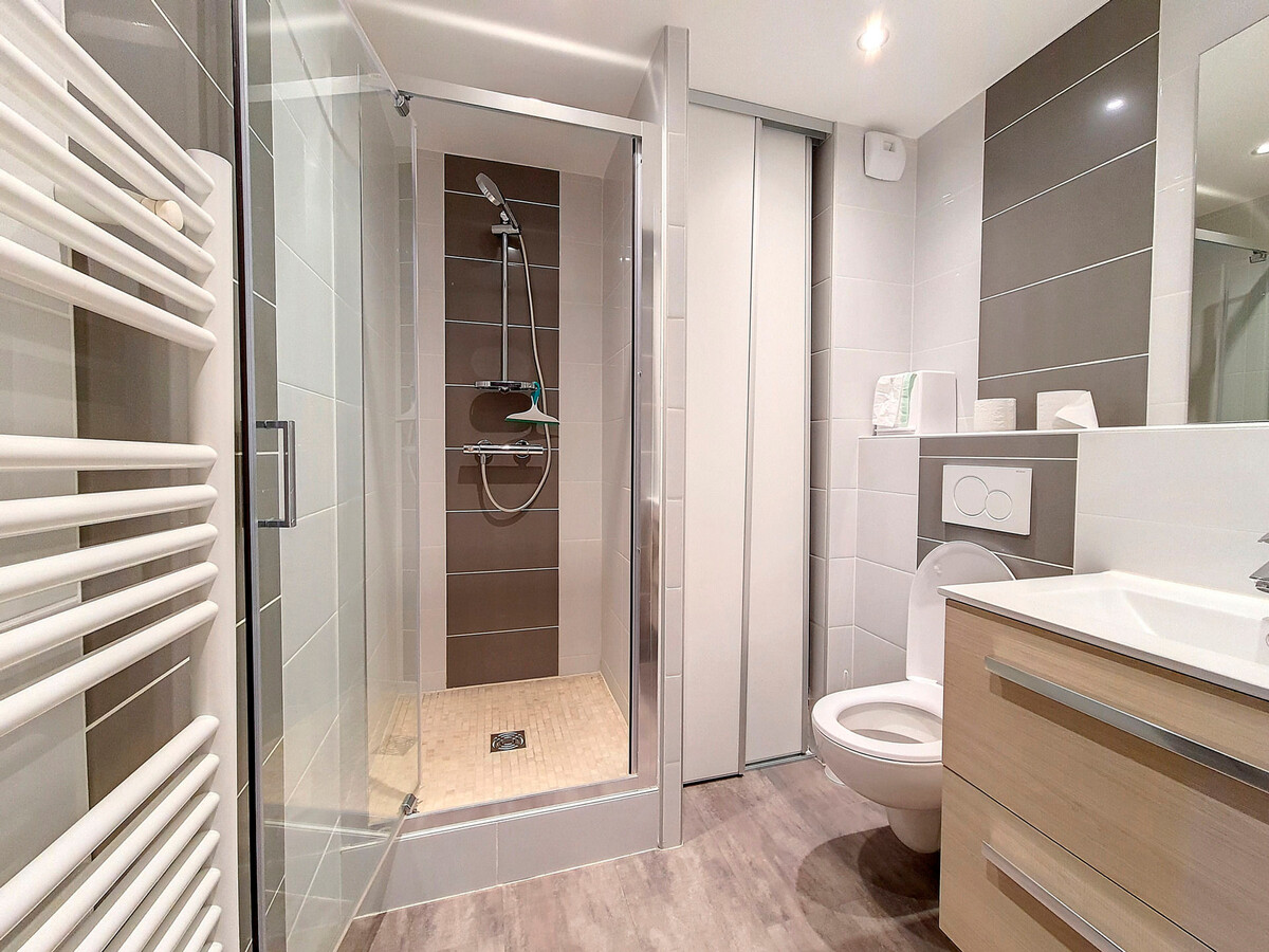 Studio rénové 22 m² ski aux pieds, balcon Sud - Photo 4