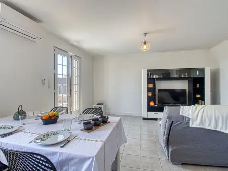 Appartement Fleurie à Fréjus, terrasse sud et piscine : photo 7