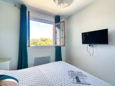Appartement Fleurie à Fréjus, terrasse sud et piscine : photo 20