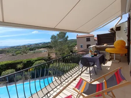 Appartement Fleurie à Fréjus, terrasse sud et piscine : photo 24