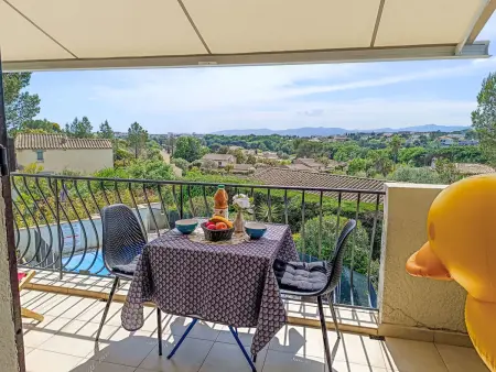 Appartement Fleurie à Fréjus, terrasse sud et piscine : photo 25