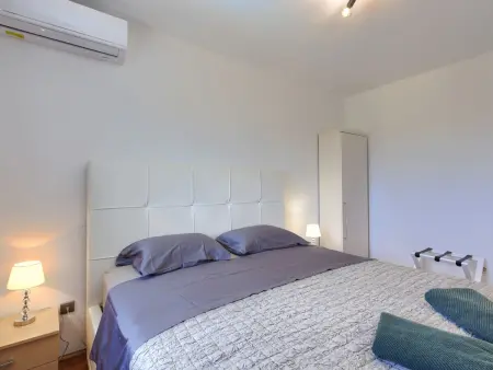 Maison Enka à Banjole : piscine chauffée, 10 personnes : photo 22