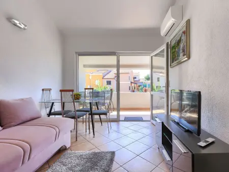 Maison Enka à Banjole : piscine chauffée, 10 personnes : photo 29