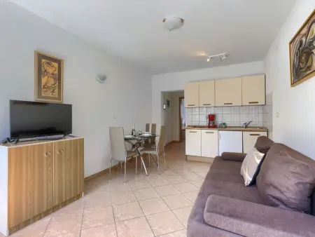 Maison Enka à Banjole : piscine chauffée, 10 personnes : photo 43