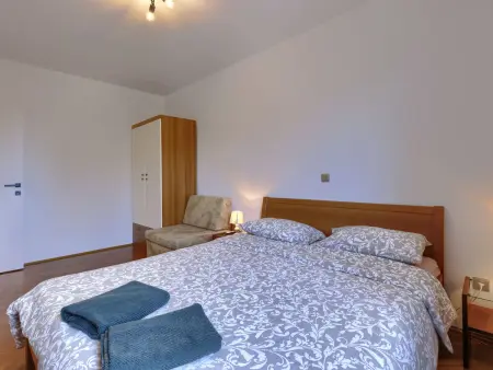 Maison Enka à Banjole : piscine chauffée, 10 personnes : photo 46