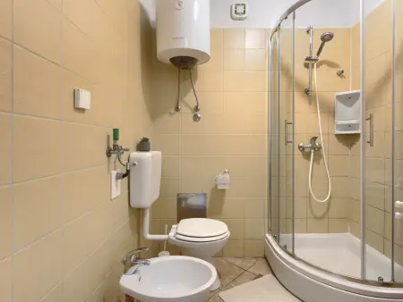 Maison Enka à Banjole : piscine chauffée, 10 personnes : photo 50