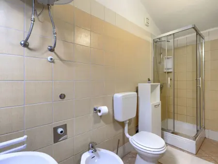 Maison Enka à Banjole : piscine chauffée, 10 personnes : photo 52