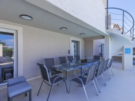 Maison Enka à Banjole : piscine chauffée, 10 personnes : photo 59