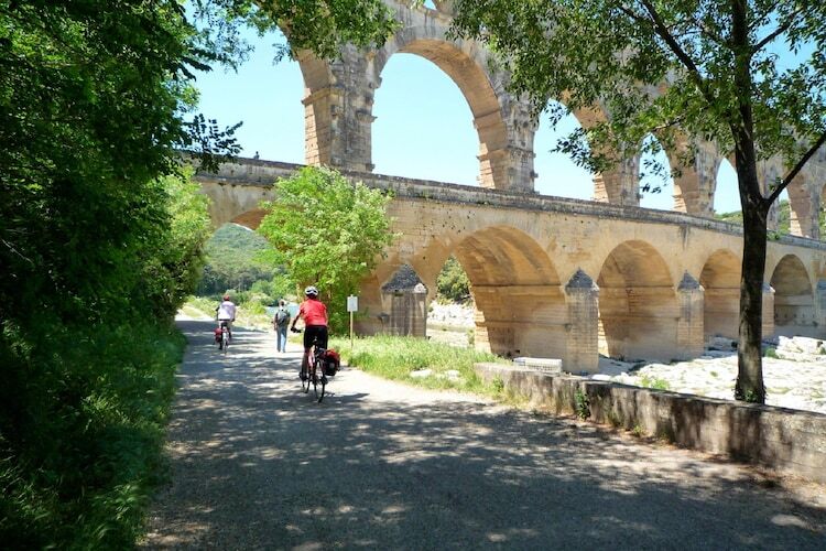 Maison neuve avec piscine près du Pont du Gard - Photo 30