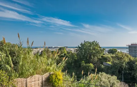 Location Maison 12 personnes à Saint Laurent du Var - Photo 18
