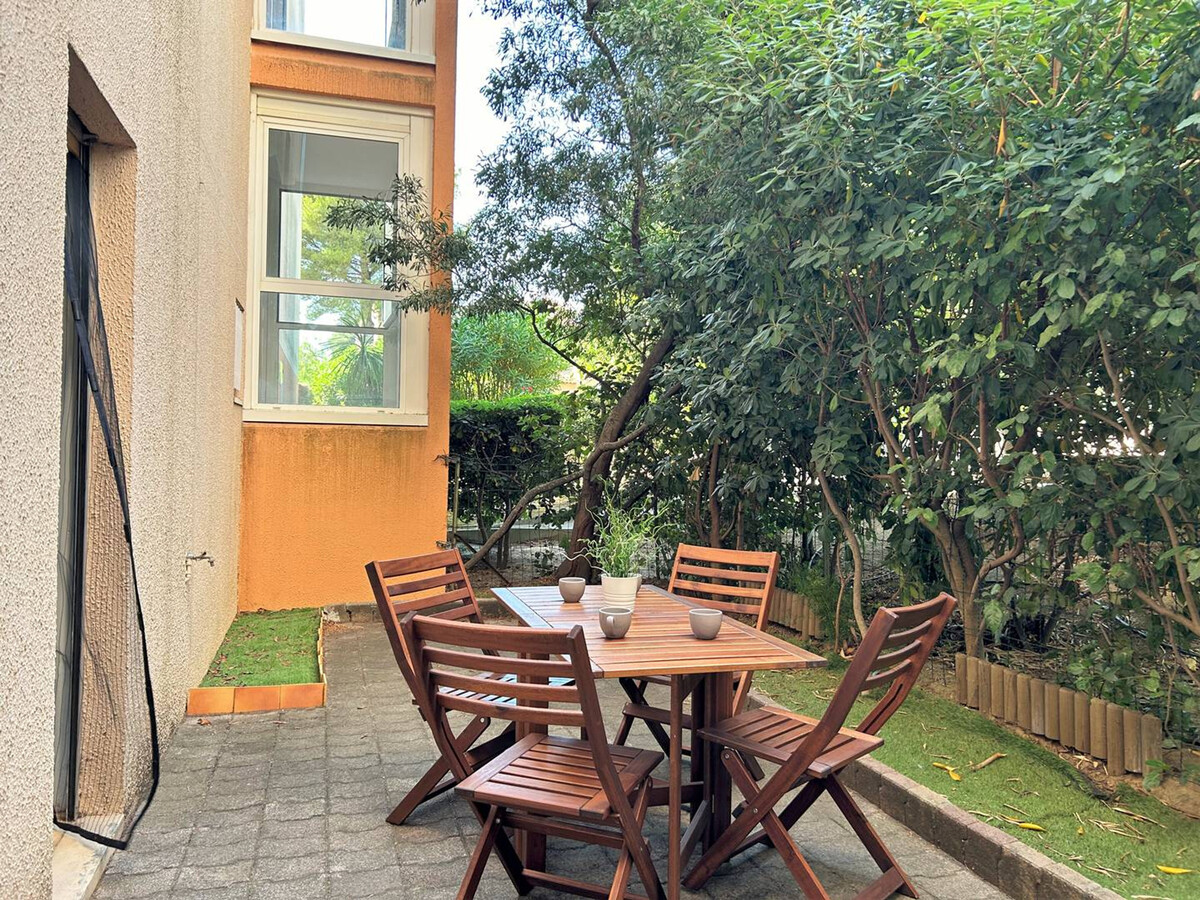 T2 rez-de-jardin avec terrasse à Bormes-les-Mimosas - Photo 1