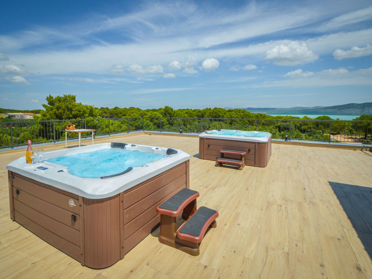 Milena - Maison 6 chambres avec piscine privée à Pakoštane - Photo 2