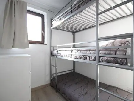Beau 2P pour 5 pers, rénové, ski aux pieds, parking gratuit : photo 4