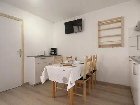 Beau 2P pour 5 pers, rénové, ski aux pieds, parking gratuit : photo 6