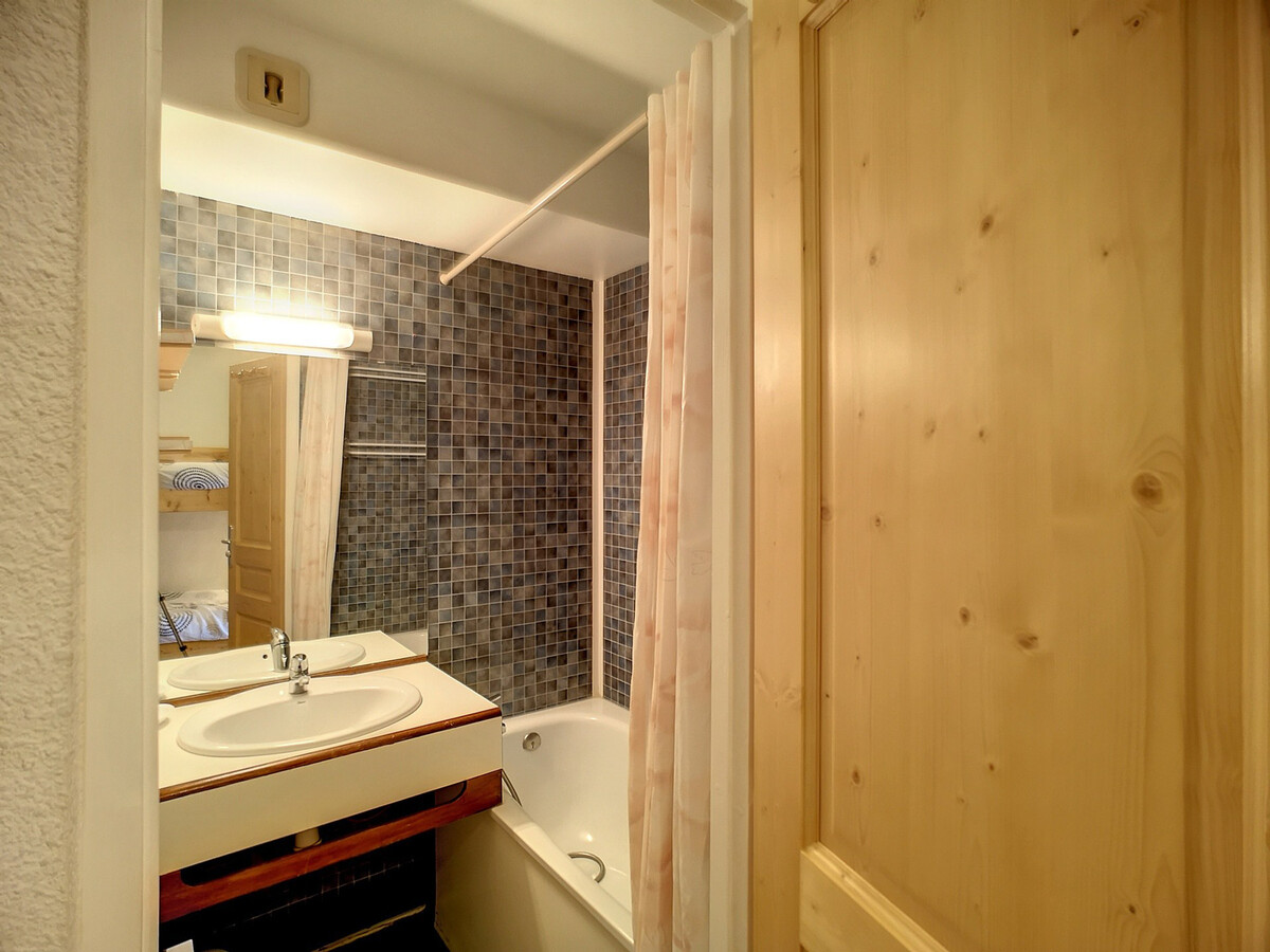 Appartement 4 pers aux Menuires, ski aux pieds, animaux - Photo 6