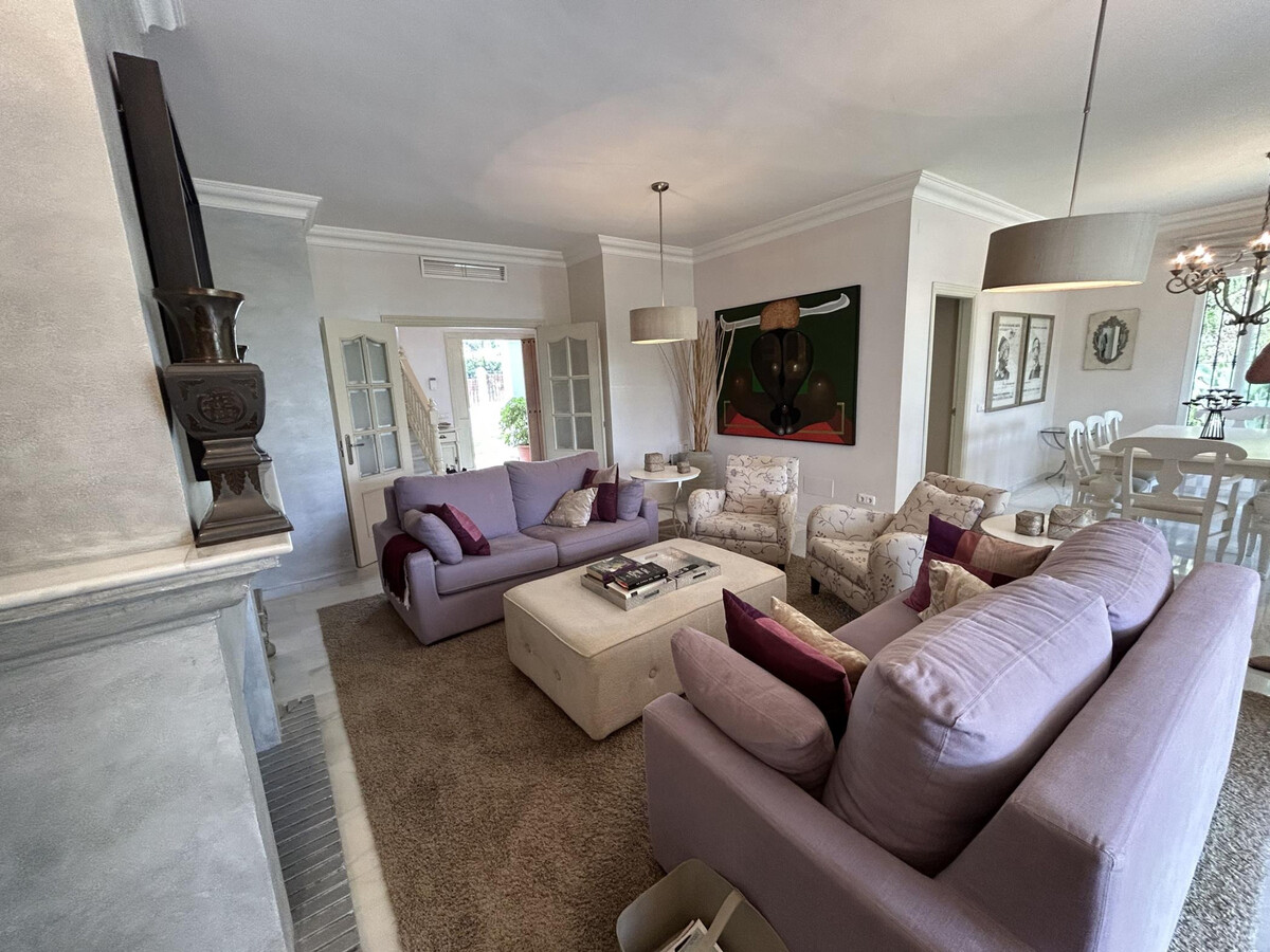 Villa Maisa, 4 chambres à Marbella avec piscine débordement - Photo 8