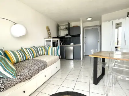 Appartement vue mer avec piscine, 4 couchages, climatisé : photo 5