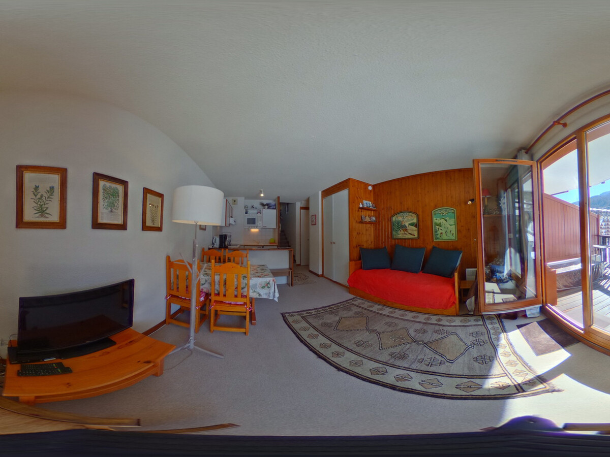 Studio skis aux pieds, balcon sud, parking inclus - Photo 3