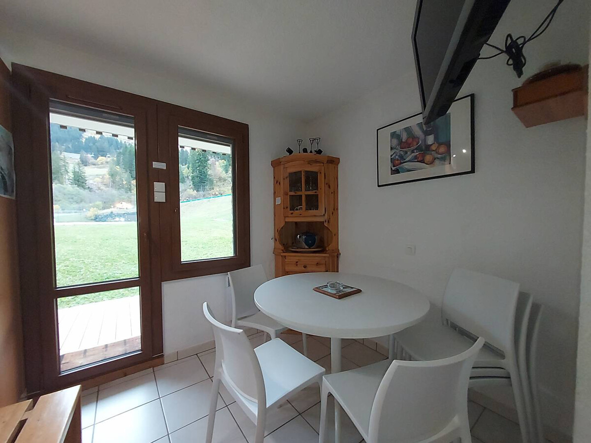2 pièces rénové, terrasse vue pistes, 100m remontée - Photo 3