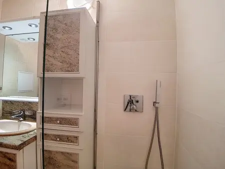 Duplex avec balcon Sud/Ouest au pied des pistes, Les Menuires : photo 12