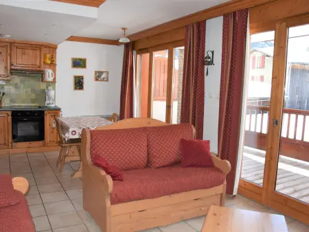 Appartement 3 pièces avec garage fermé, près du téléphérique : photo 4