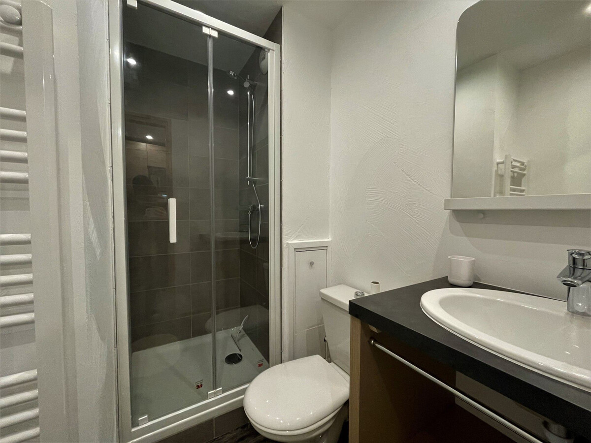 Studio 17m² ski aux pieds, Les Menuires, balcon - Photo 8