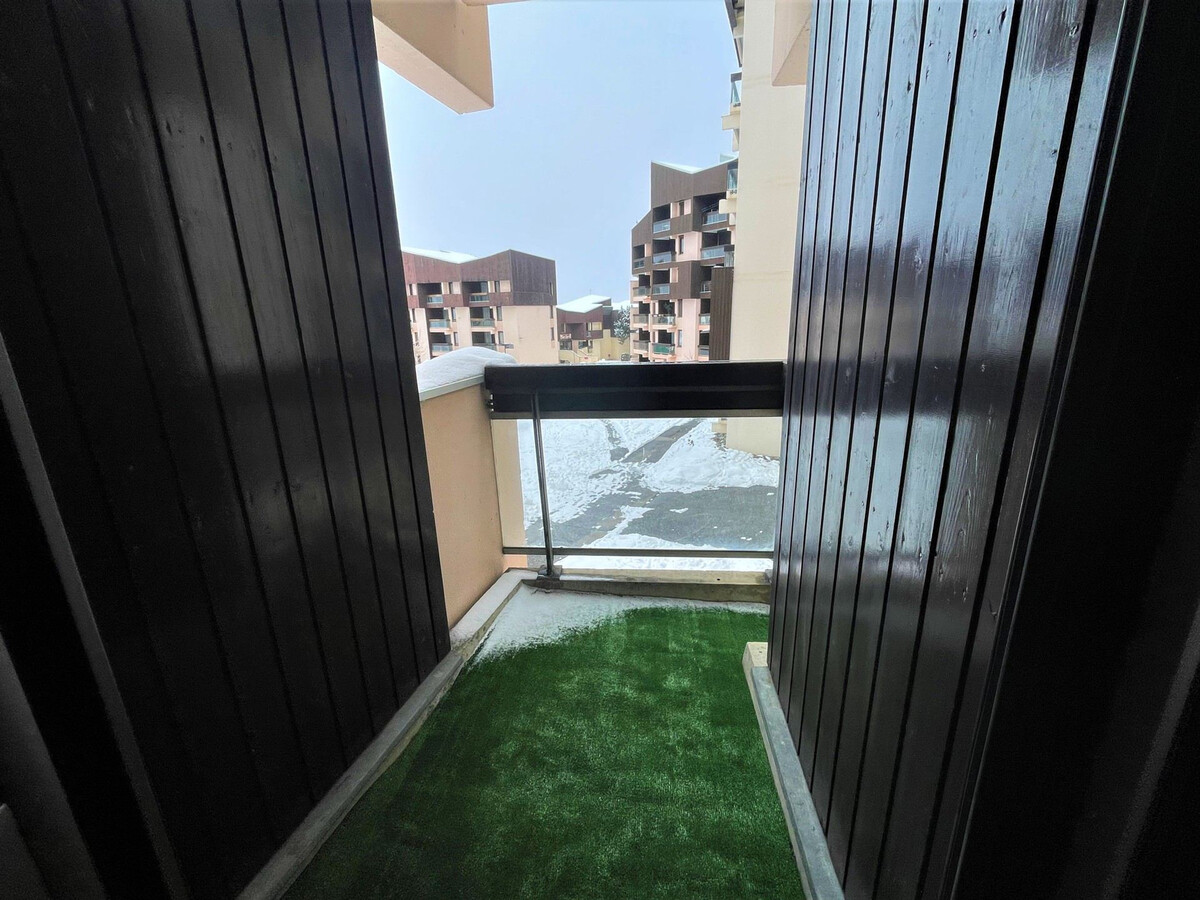 Studio 17m² ski aux pieds, Les Menuires, balcon - Photo 10