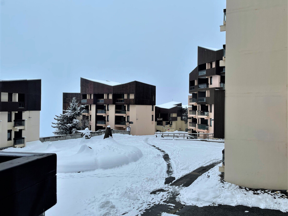 Studio 17m² ski aux pieds, Les Menuires, balcon - Photo 11