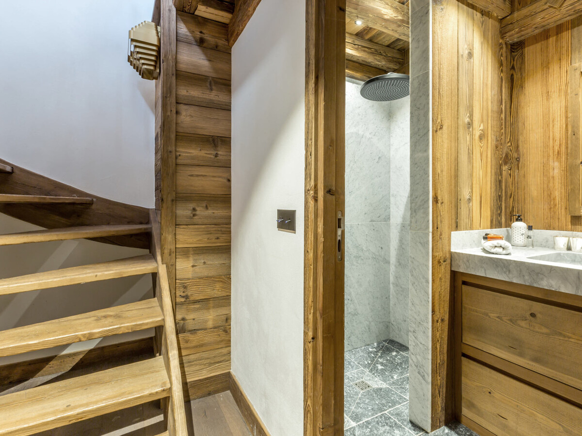 Duplex 5 pièces luxe aux pieds des pistes avec hammam - Photo 11