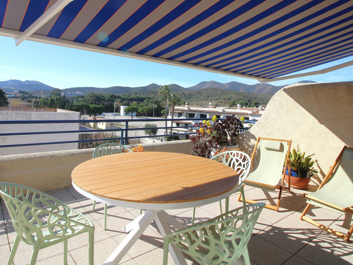Appartement 6 pers. face mer à Llançà, terrasse vue montagne - Photo 1