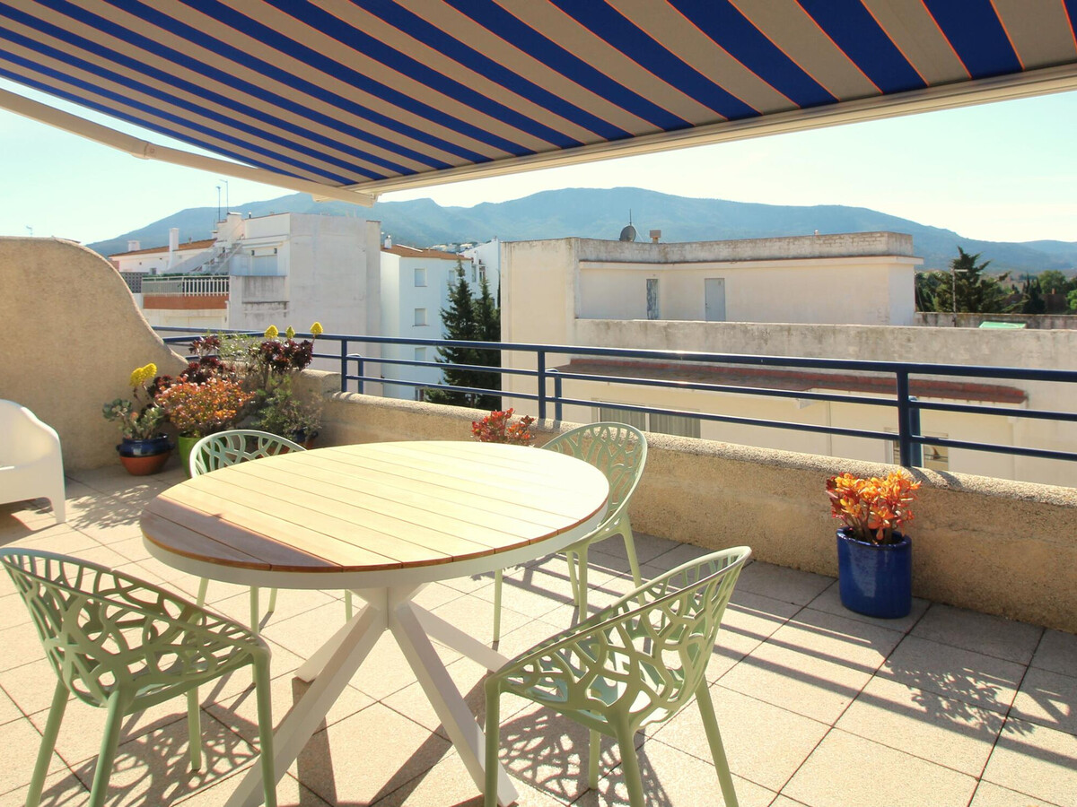 Appartement 6 pers. face mer à Llançà, terrasse vue montagne - Photo 3