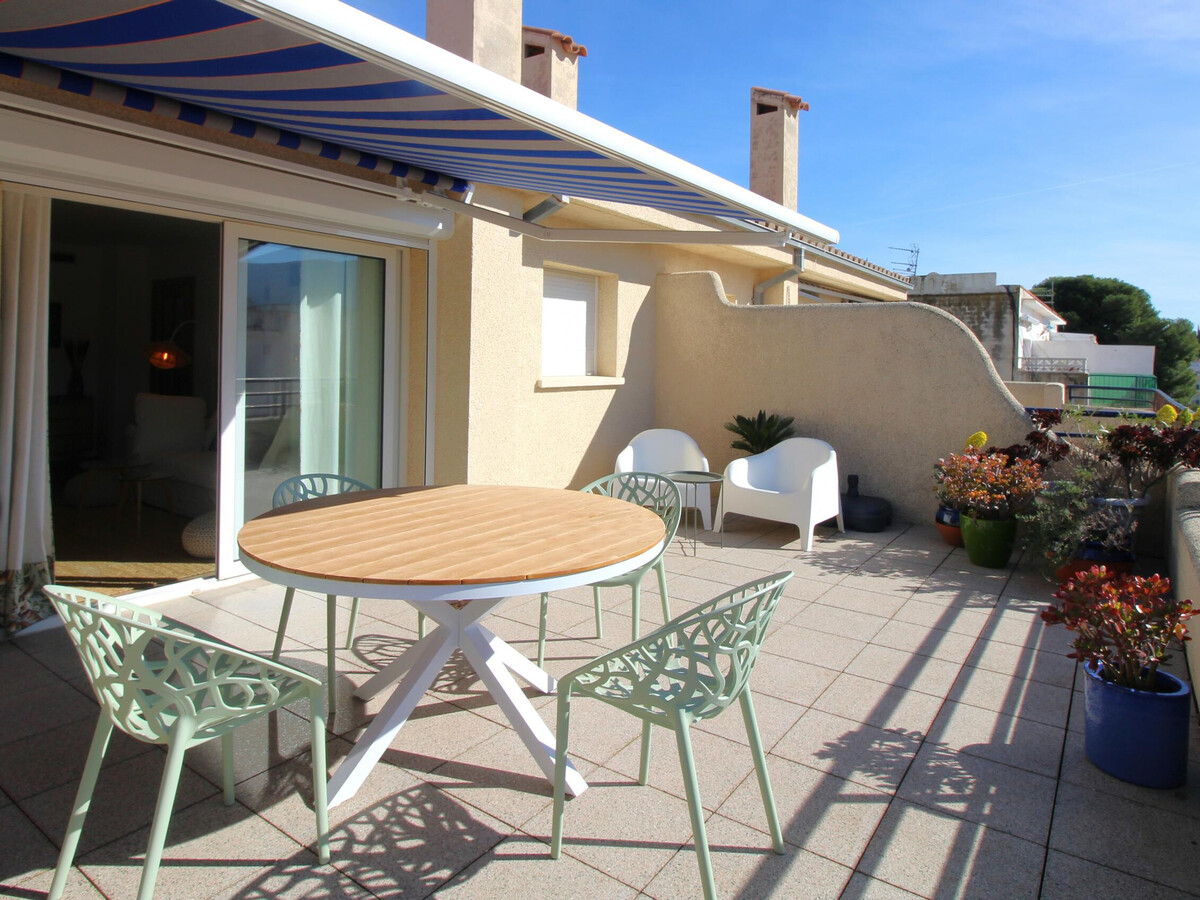 Appartement 6 pers. face mer à Llançà, terrasse vue montagne - Photo 4