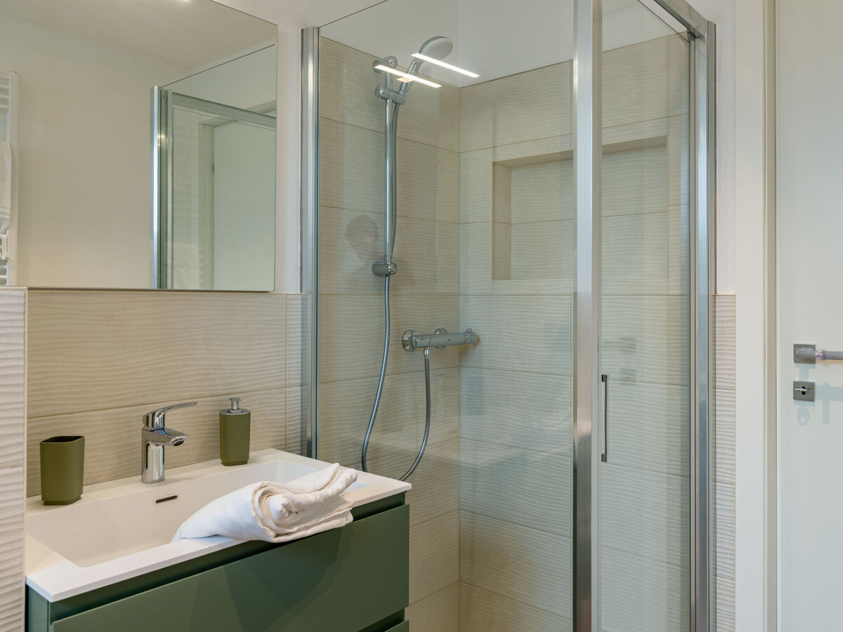 Livia, appartement rénové 70 m² près du lac de Côme - Photo 5