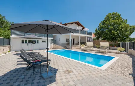 Location maison à Imotski