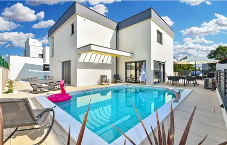 Location maison à Peroj