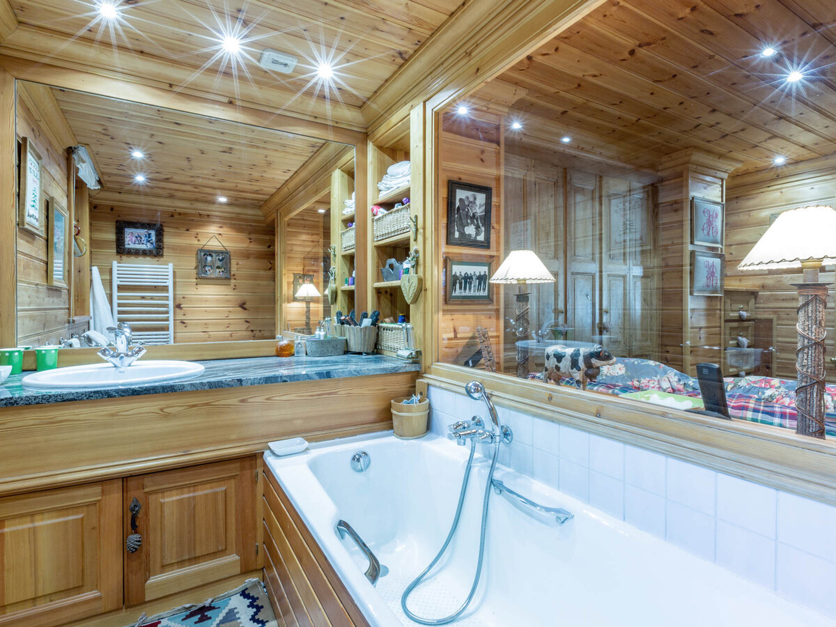 Appartement 8 pers. avec terrasse Sud et accès skis à Val-d'Isère - Photo 7