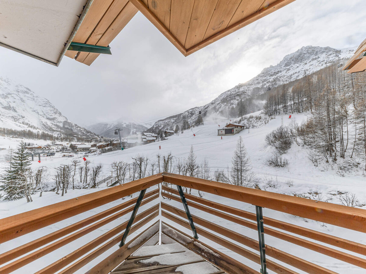 Appart 6 pers aux pieds des pistes, balcon Sud à Val-d'Isère - Photo 10