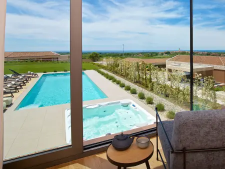 Villa Vigneto – 6 chambres, piscine chauffée, vue mer