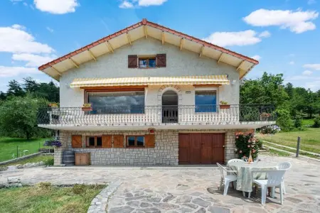 Location maison à Saint Julien du Verdon, Maison à Saint-Julien près du Verdon