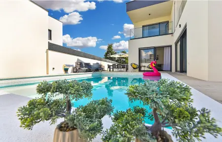 Location maison à Peroj